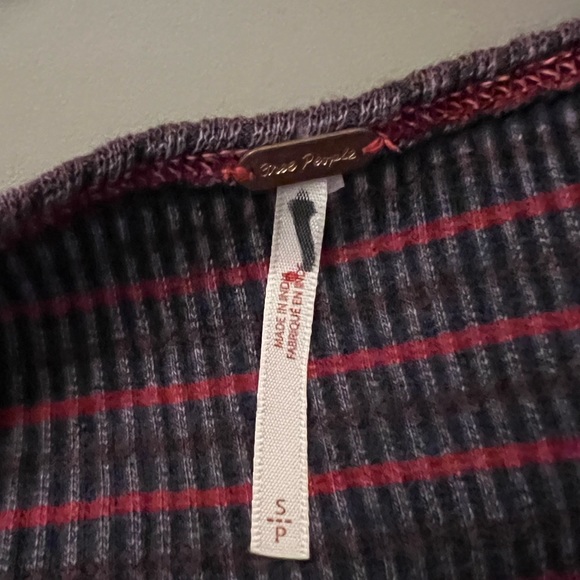 Free people ribbed halter dress with side slit - New without tags. - Picture 4 of 7